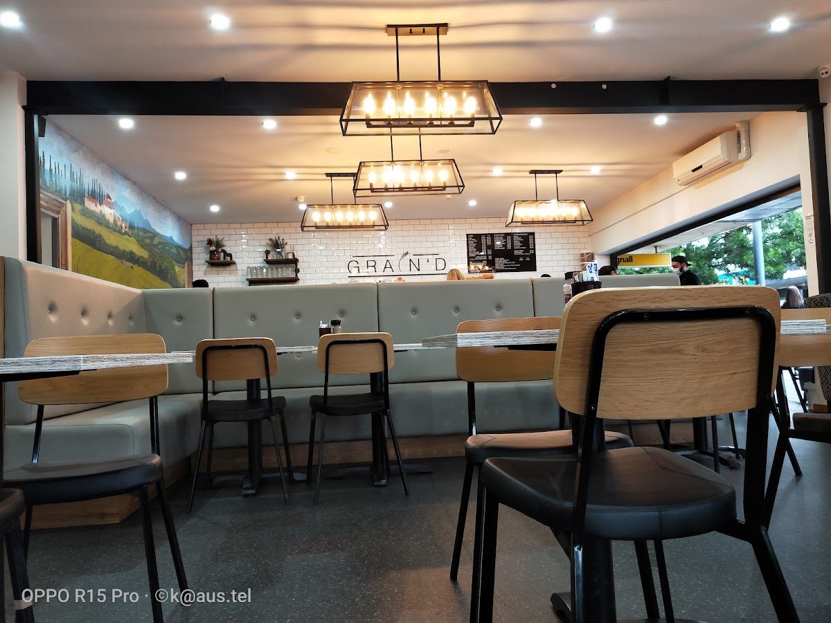 Grain'd Cafe — restaurant in Revesby, Sydney