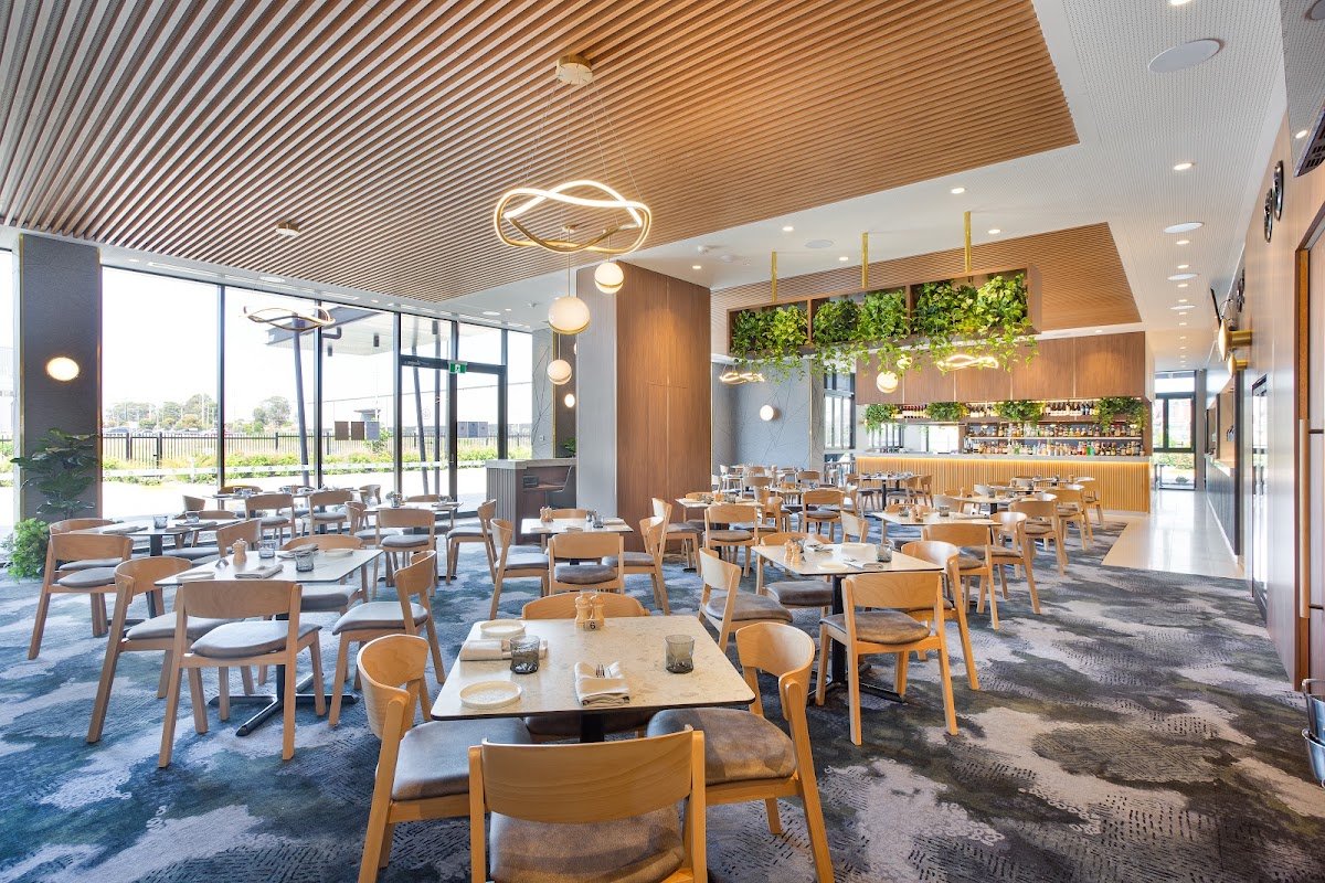 Lilys Restaurant, Bar & Cafe — restaurant in Prestons, Sydney