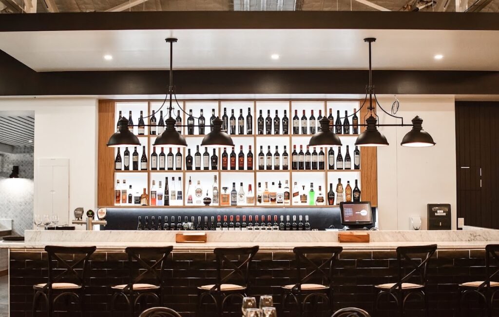 Lucky & Pep's — restaurant in Newport, Sydney