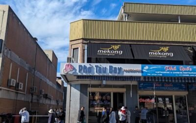 Pho Tau Bay