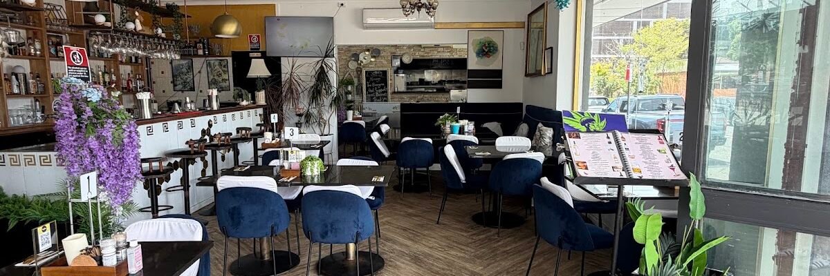 The Den Cafe & Bar — restaurant in Engadine, Sydney