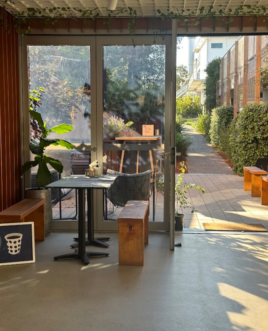 The Rocks Kitchen — restaurant in North Rocks, Sydney